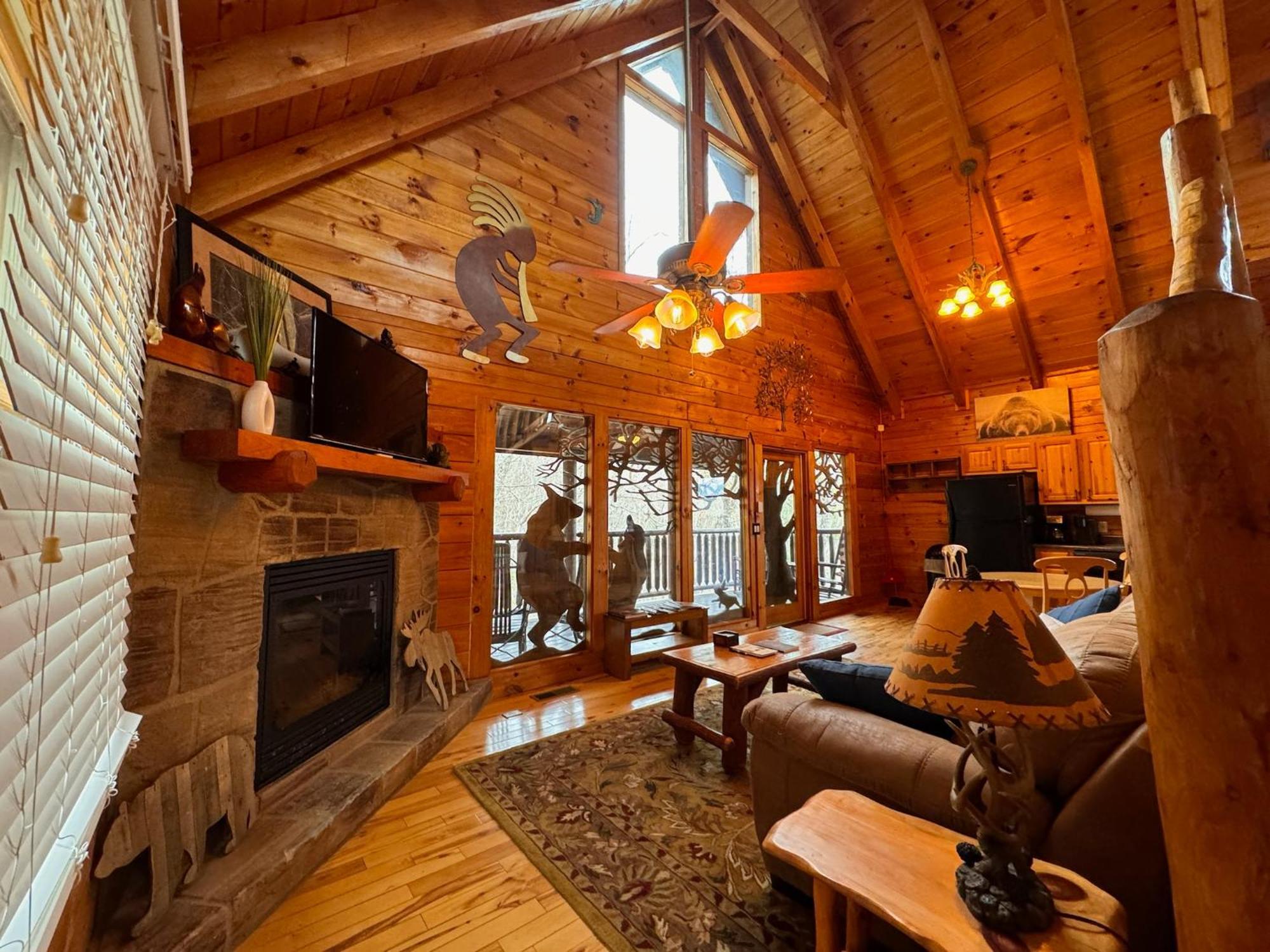 Smoky Paws - 5-Star Cabin, Stunning Mountain Views, New Hot Tub, Tranquil, Gigabit Internet, Free L2 Ev Villa Pigeon Forge Exterior photo